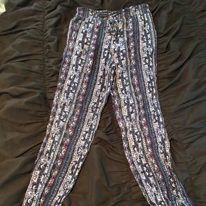 Flowy patterned pants